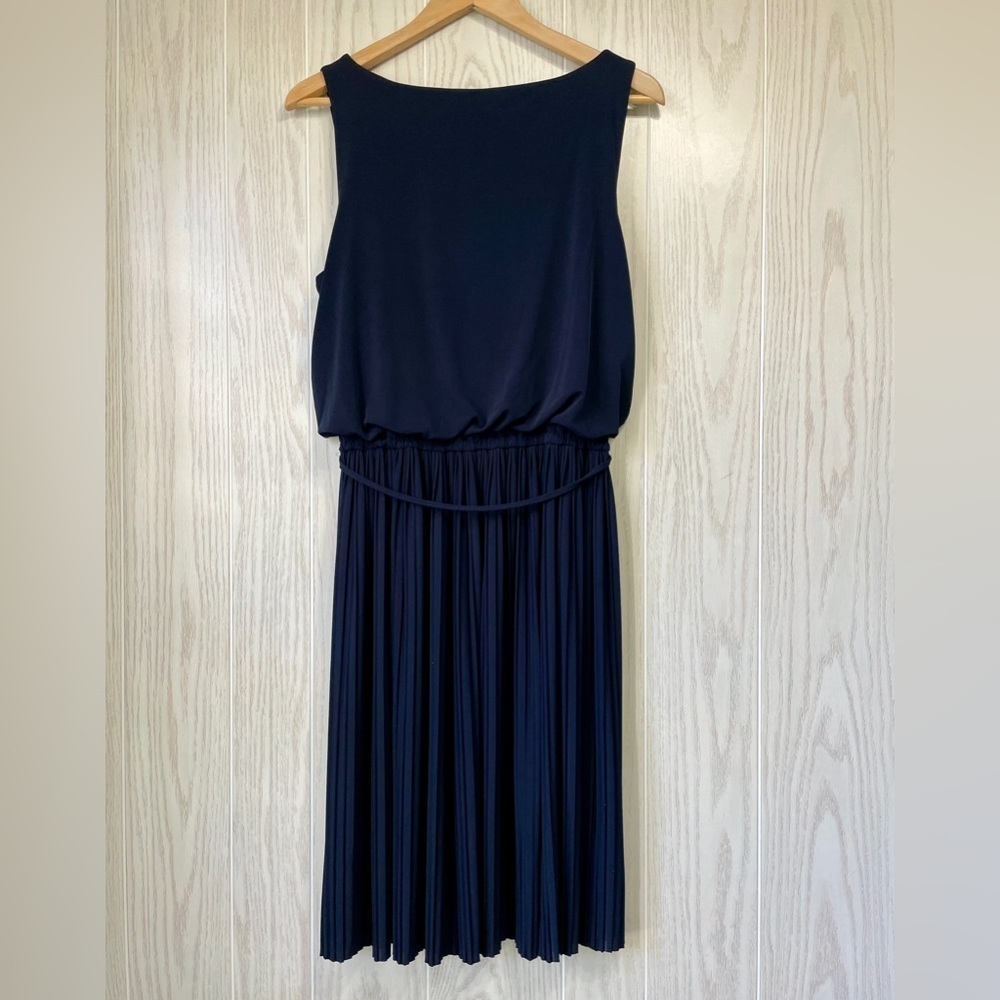 Ivanka Trump 2 Blue Sleeveless Pleated Accordion Flare Knee Length Dress Size 10 - Picture 3 of 3